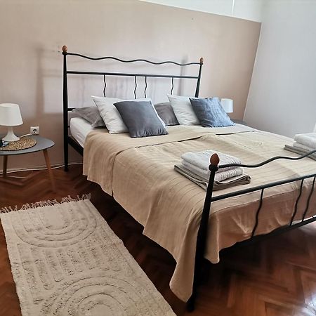 Casa Di Nonna Pina, Kuca U Blizini Arene Apartment Pula Exterior photo